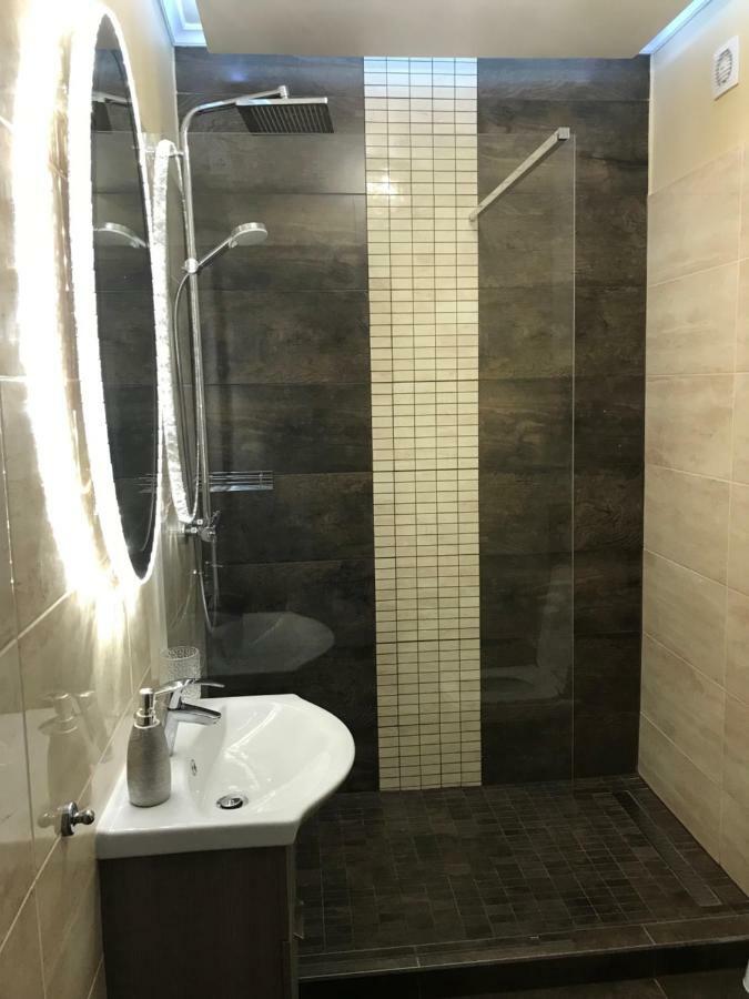 エゲルGlamour Apartmanアパートメント エクステリア 写真