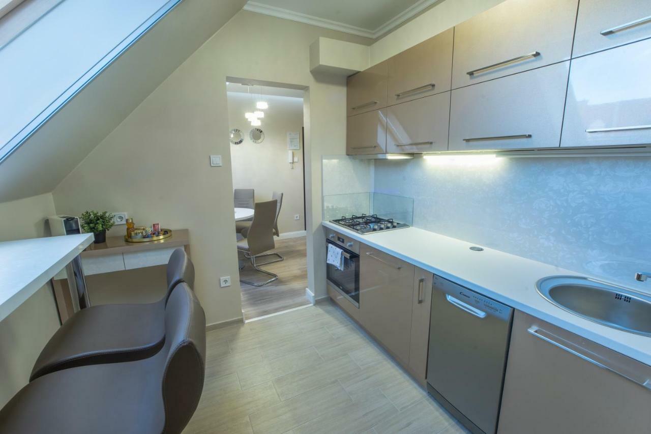 エゲルGlamour Apartmanアパートメント エクステリア 写真